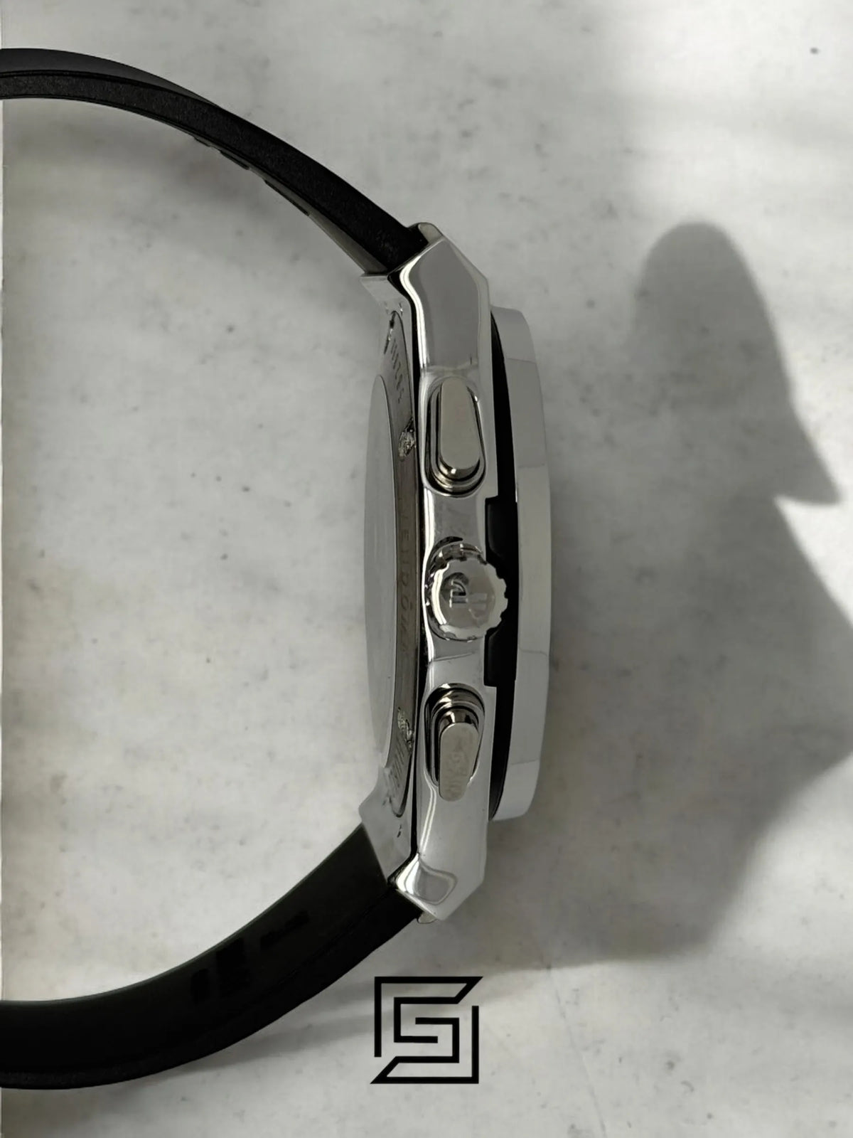 watches HUBLOT CLASSIC NEW - Black Rubber Band - Black Dial - Silver Body