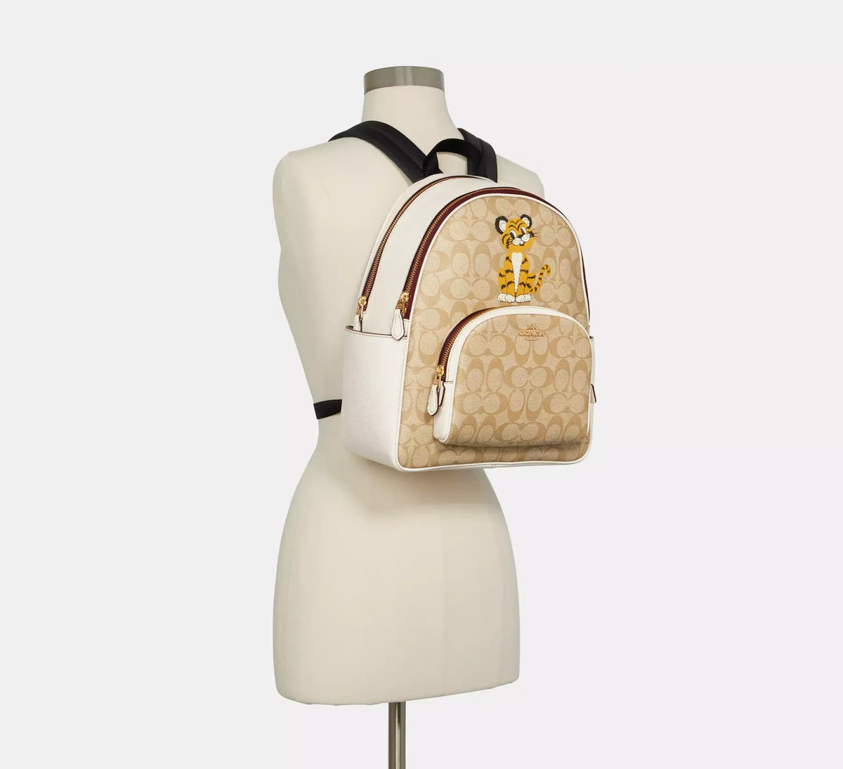 Coach leather Court Backpack In Signature Canvas With Tiger Style No. C7317