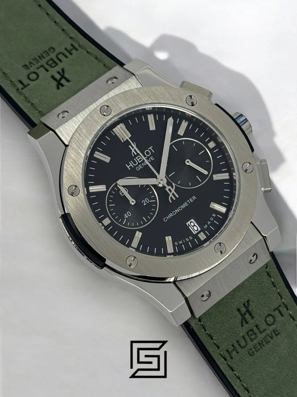 watches HUBLOT CLASSIC NEW - Green Chamois Band - Black Dial - Silver Body
