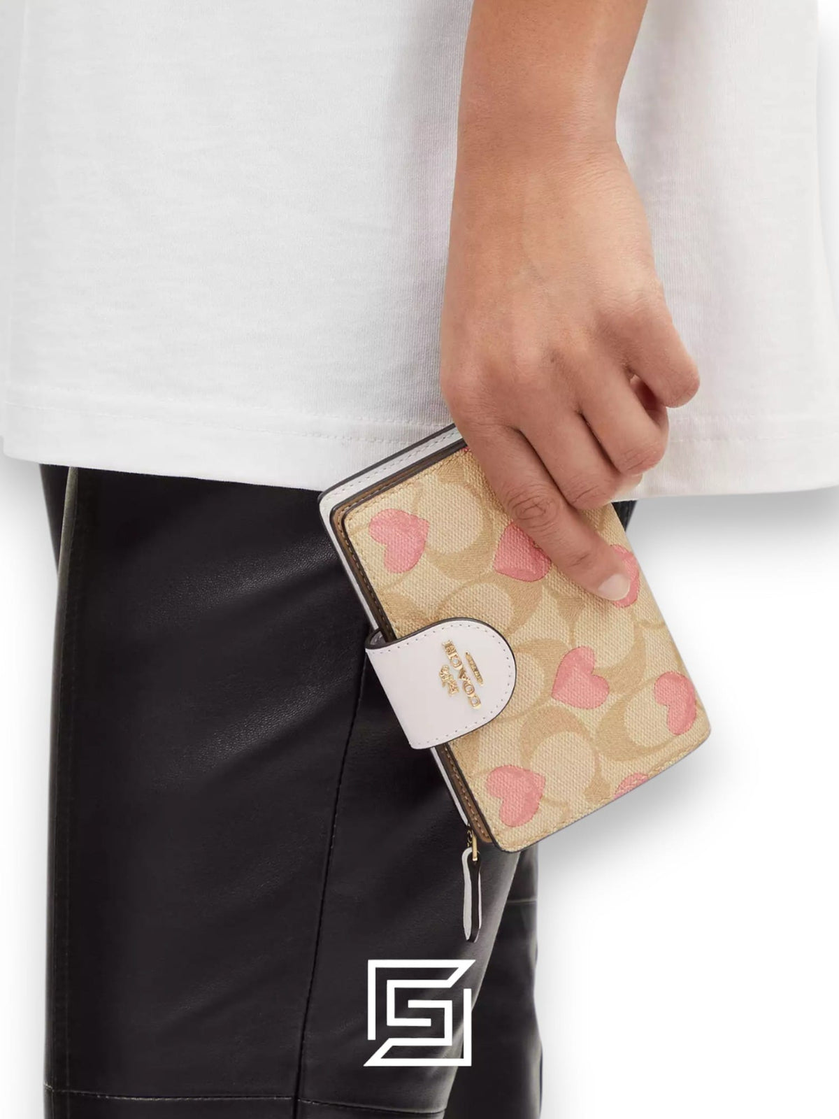 Coach Medium Corner Zip Wallet In Signature Canvas With Heart Print Style No. CQ146