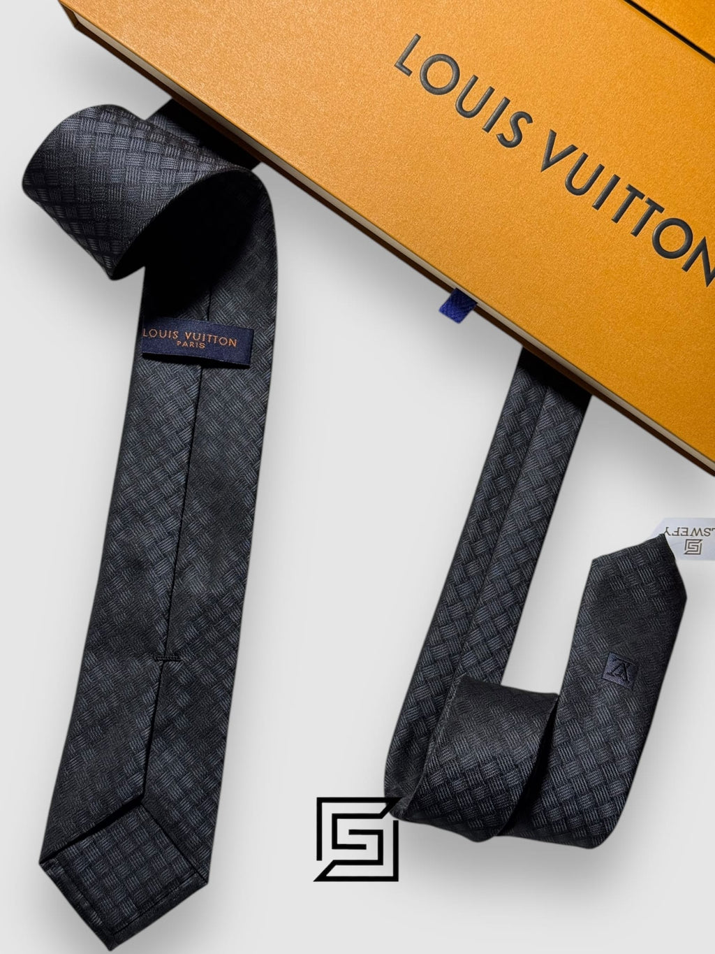 Louis Vuitton - Black With Engraved Bambo Pattern