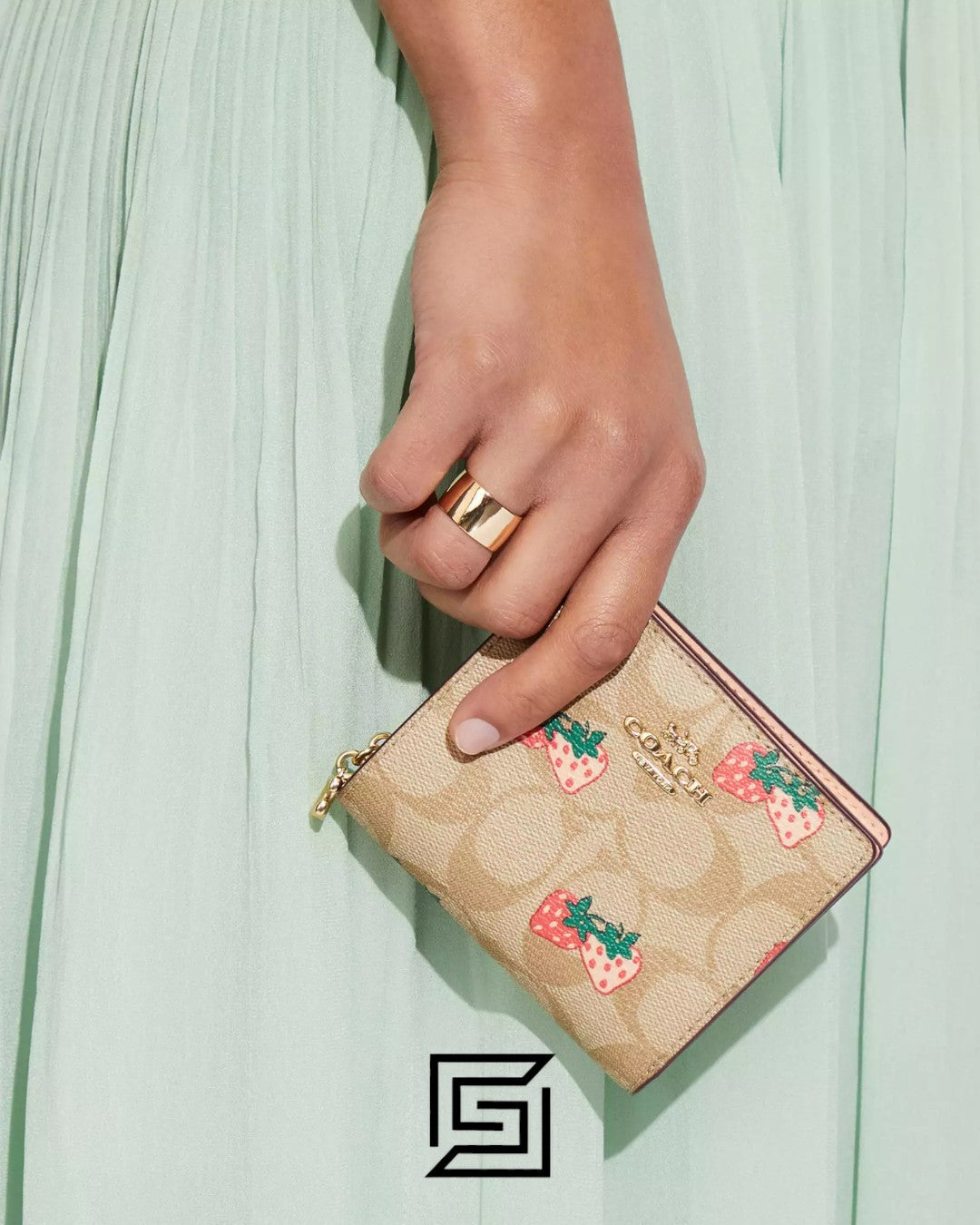 Coach Snap Wallet In Signature Canvas With Strawberry Print Style No. CB605