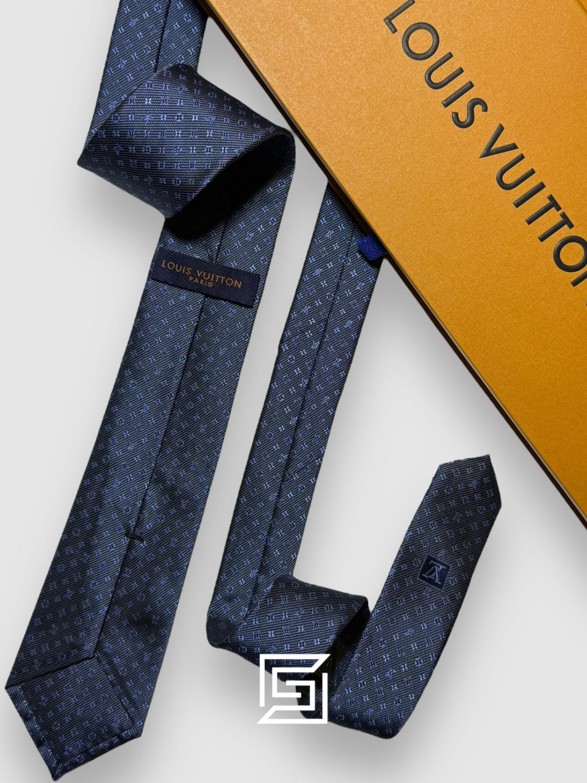 Louis Vuitton - BLUE - Grey Small LV Pattern