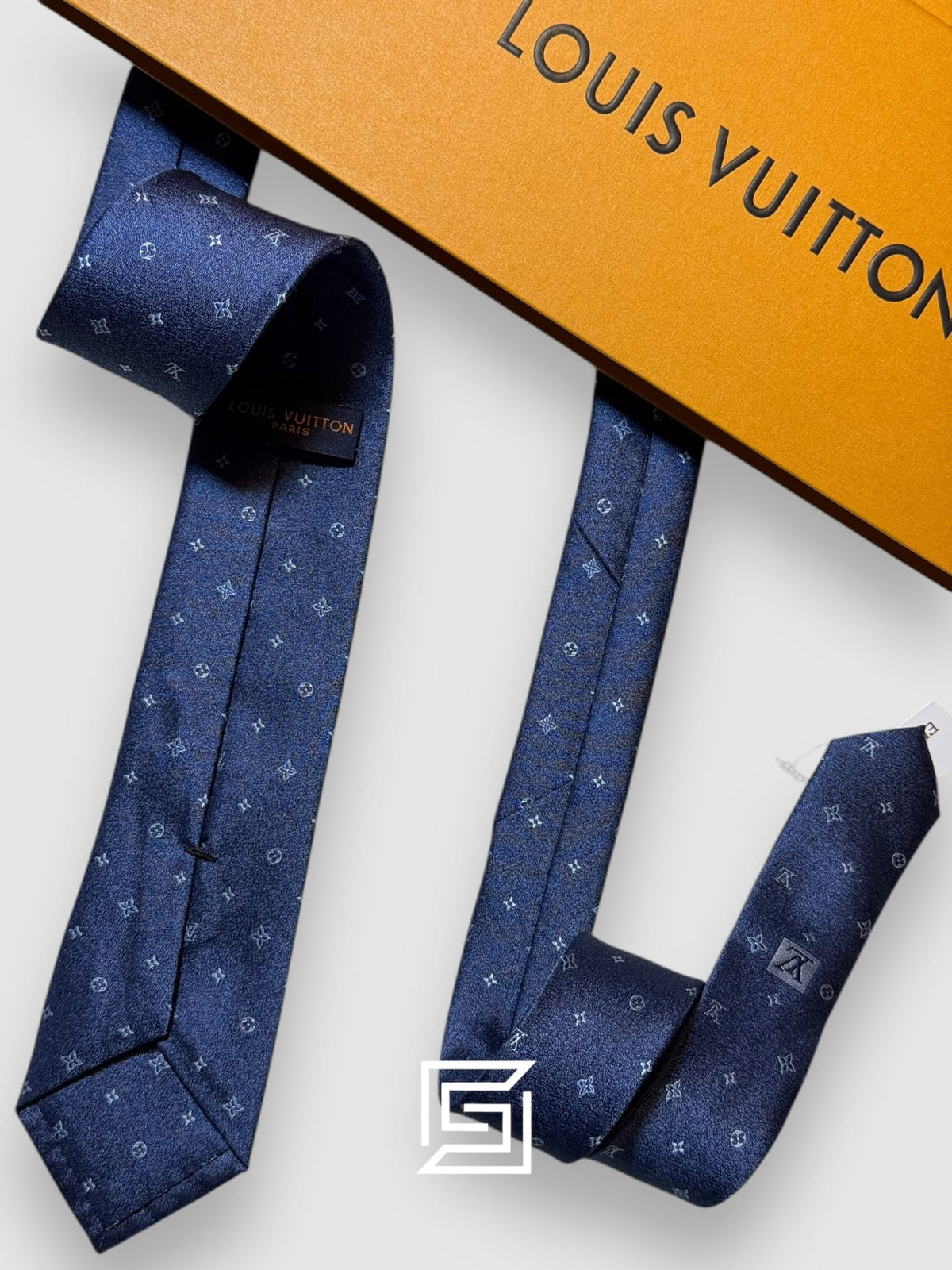 Louis Vuitton - Blue LV Big Pattern
