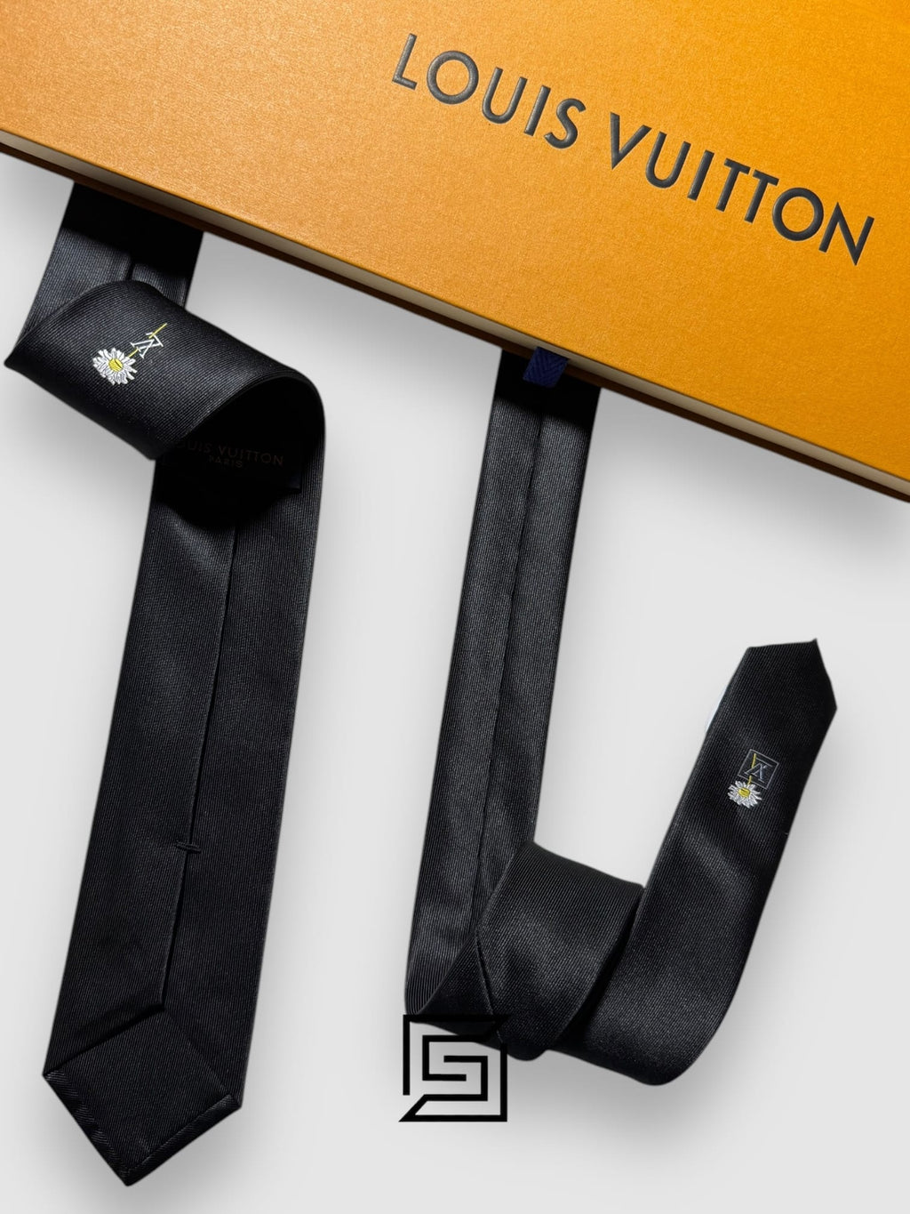 Louis Vuitton - Black With Lv Flower