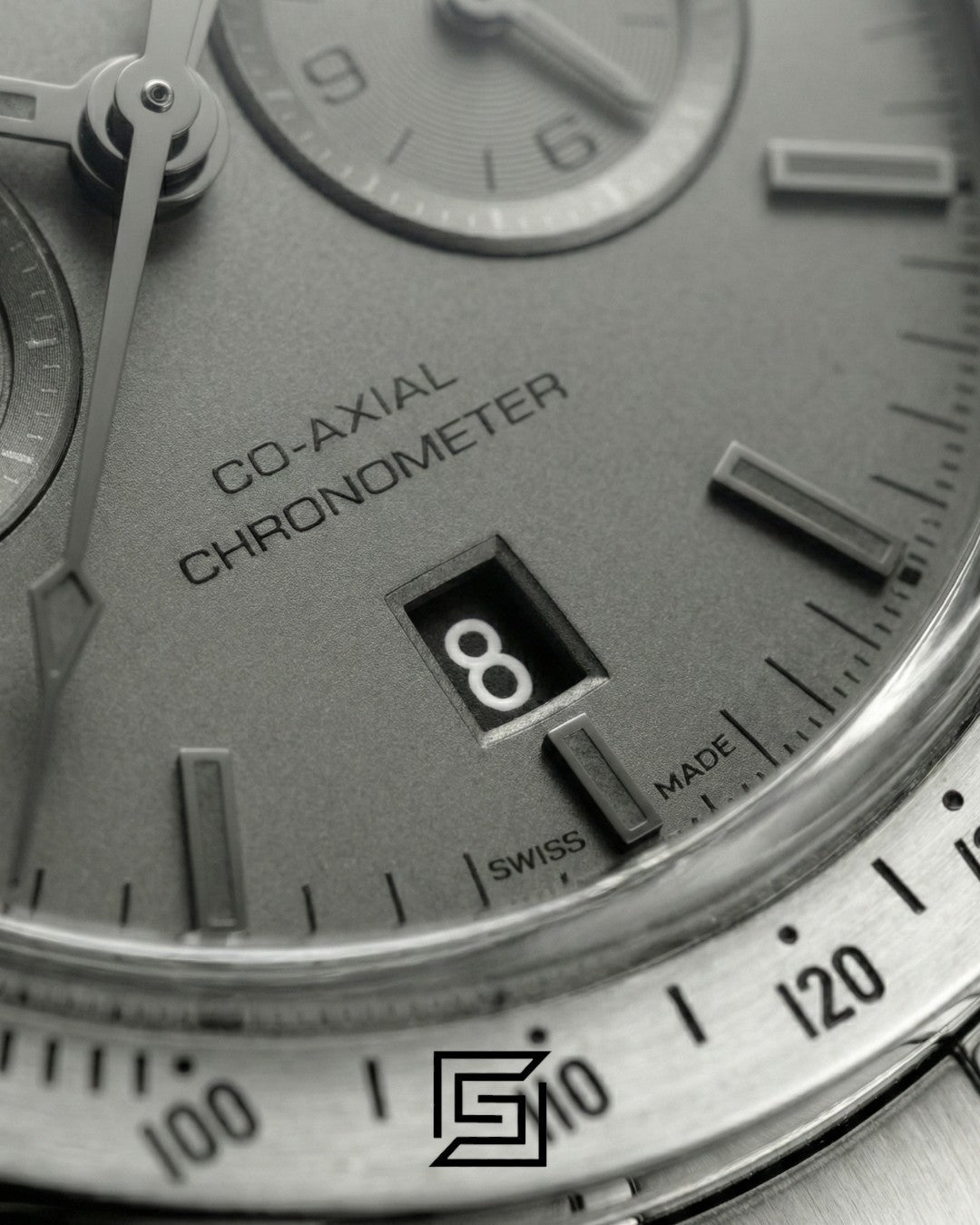 Omega Speedmaster Dark Side of the Moon – Dark Grey Dial & Stainless Steel