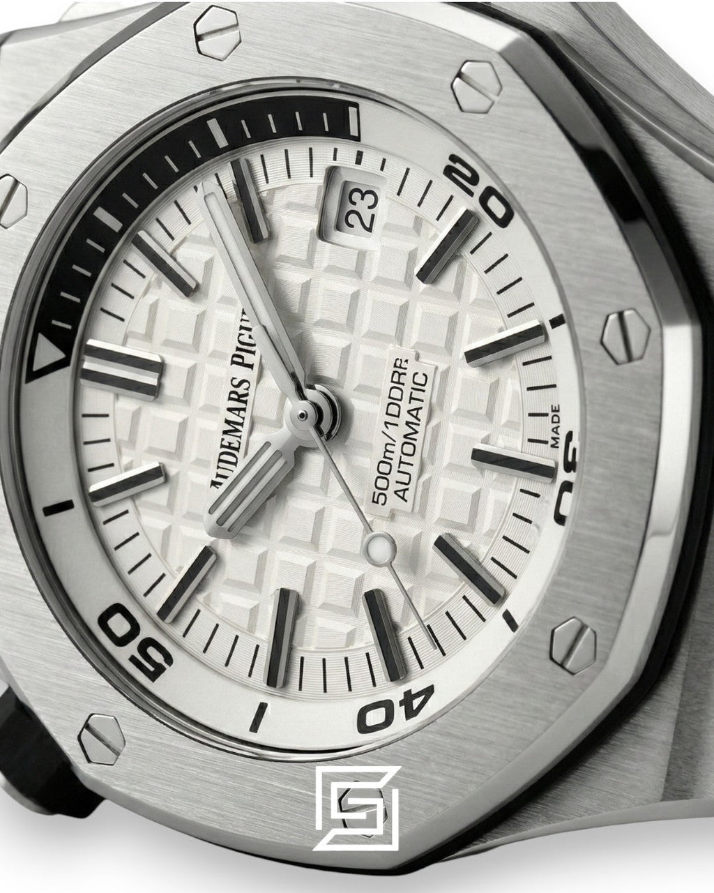 Audemars Piguet Royal Oak Offshore Diver White – Stainless Steel – Automatic