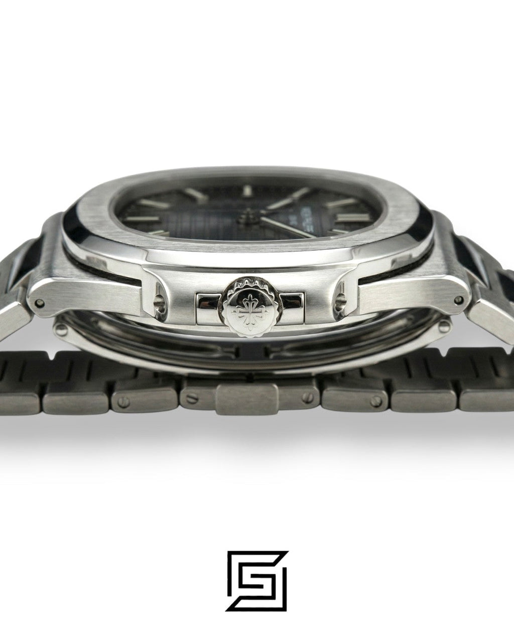 Patek Philippe Nautilus – Textured Grey Dial - Silver Stainless Steel Bracelet - Japanese Automatic